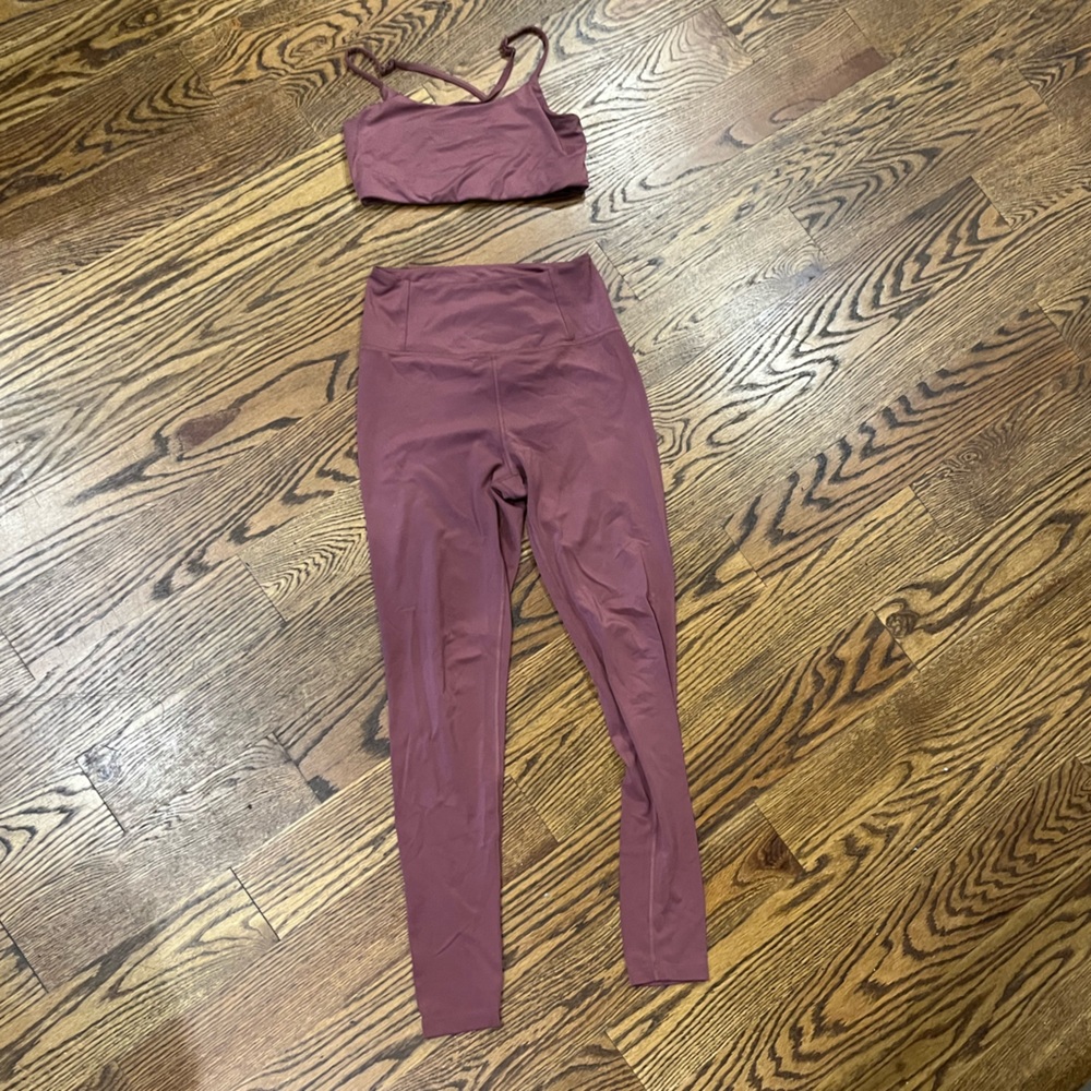 Girlfriend collective matching set! Comfortable, great condition. Burnt pink